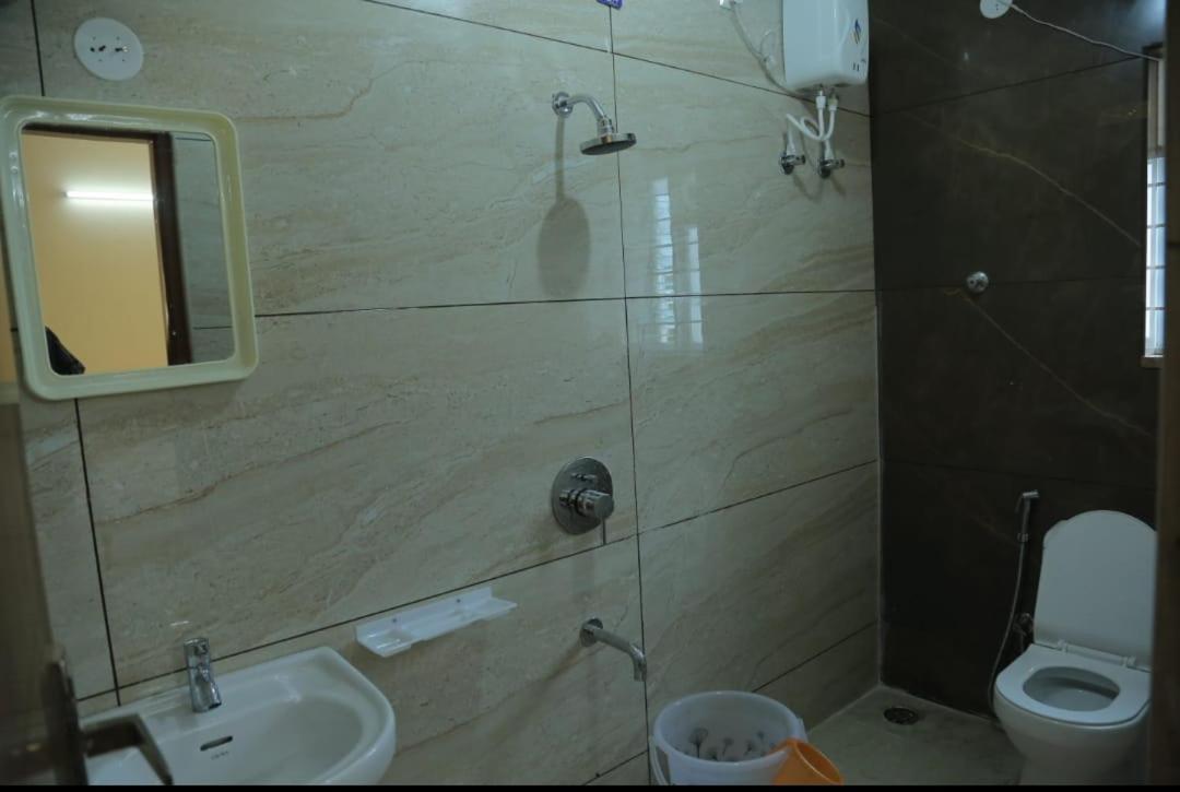 S V Home Stay Tirupati Exterior photo